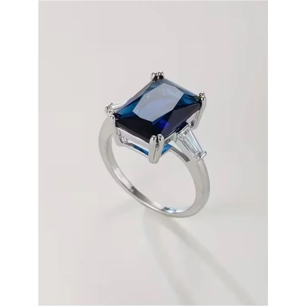 💙 NEW Blue Crystal Emerald-Cut Silver Ring with Baguette Accents 💙